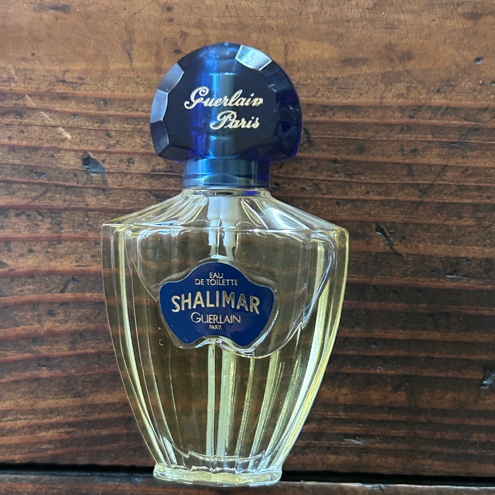 Guerlain Shalimar Natural Spray. 1fl oz bottle. See images.